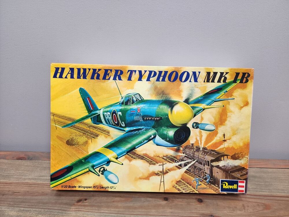 VINTAGE 1973 Revell 1/32 Hawker Typhoon Mk.IB #H-266 PLEASE READ!